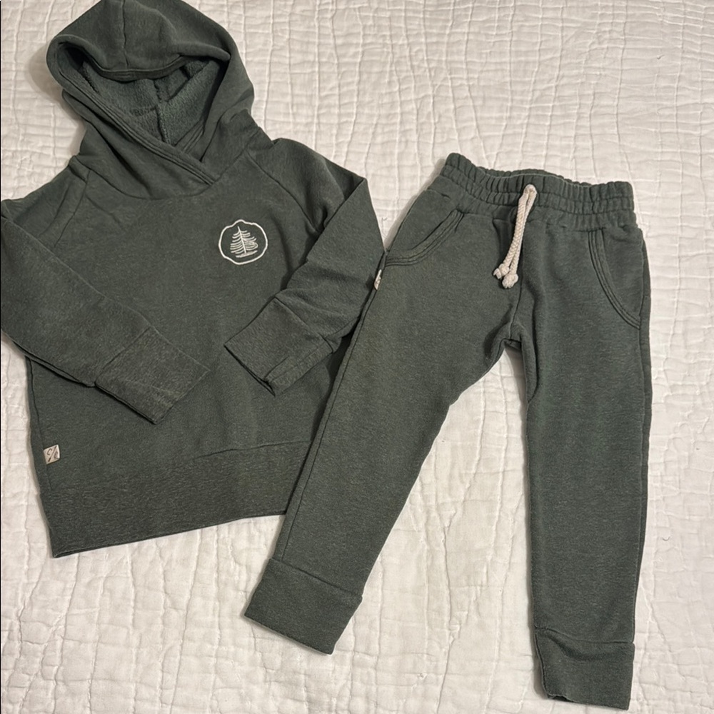 Childhoods Clothing Set